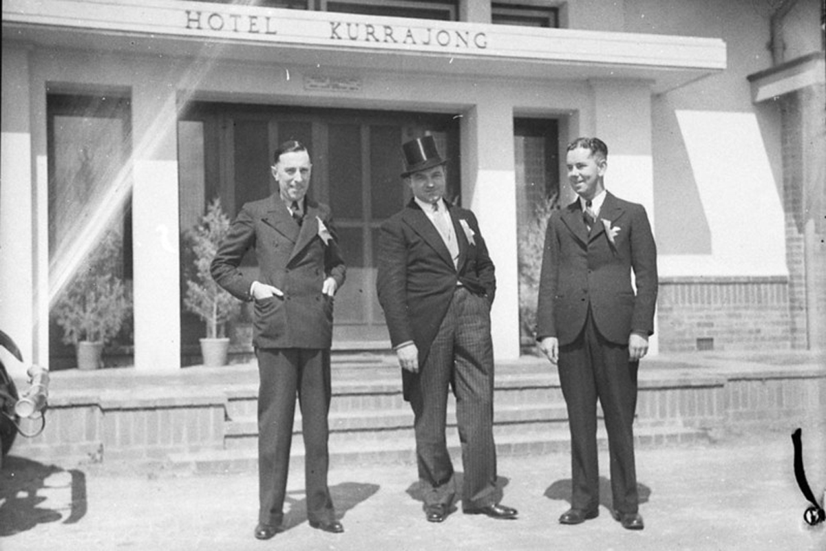 Hotel Kurrajong historic c.1934 gentleman at hotel entry