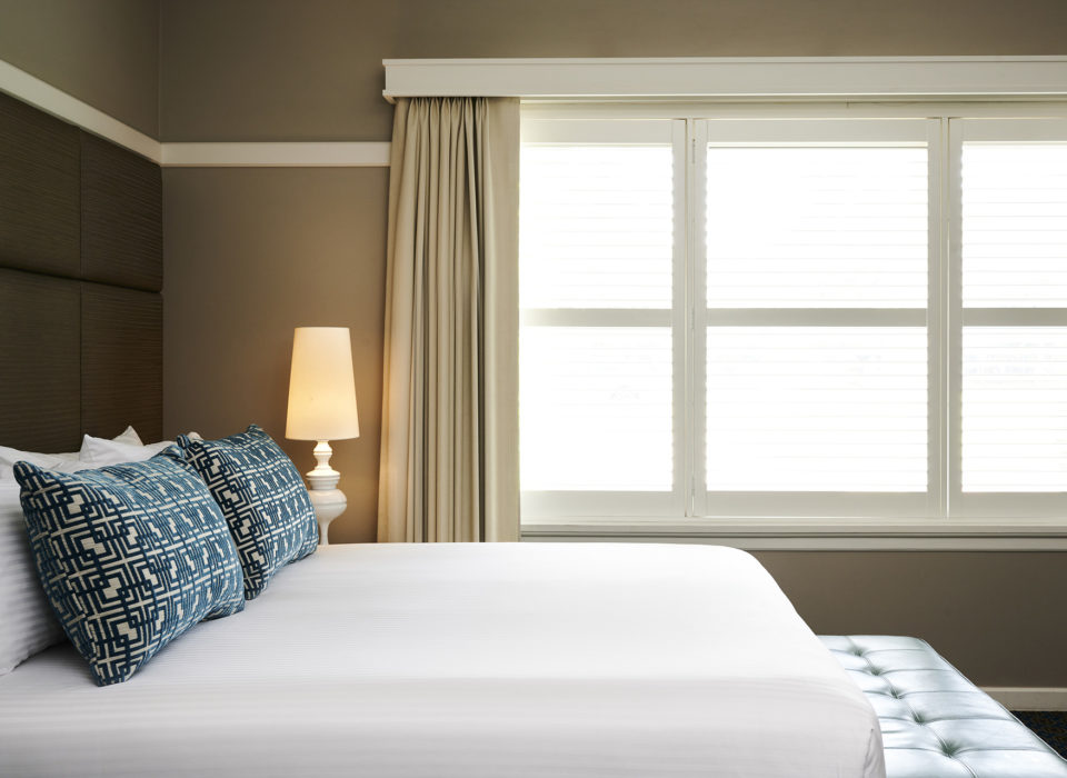 Rooms and Hotel Kurrajong Canberra